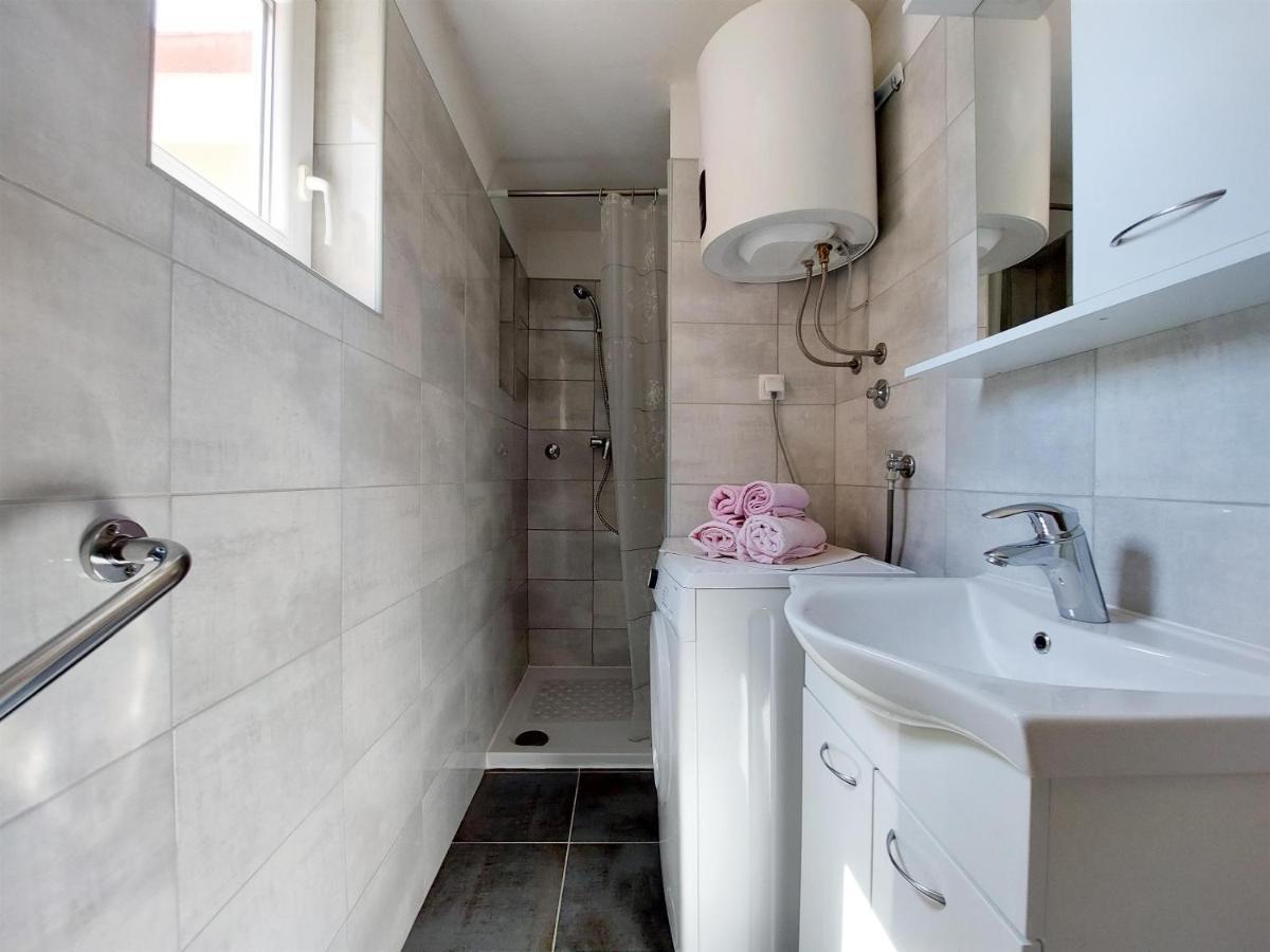 Apartment Tamarut Цриквеница Экстерьер фото