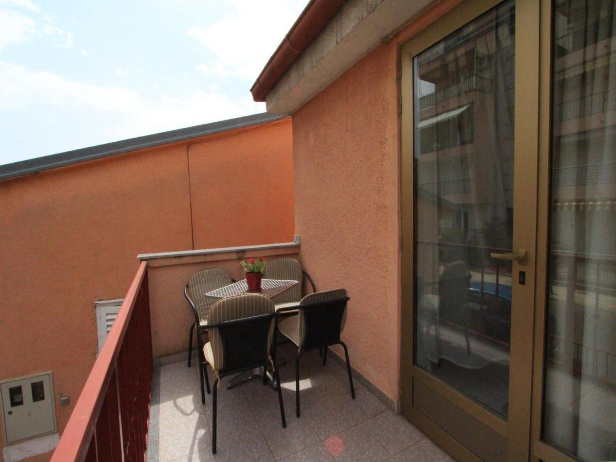 Apartment Tamarut Цриквеница Экстерьер фото